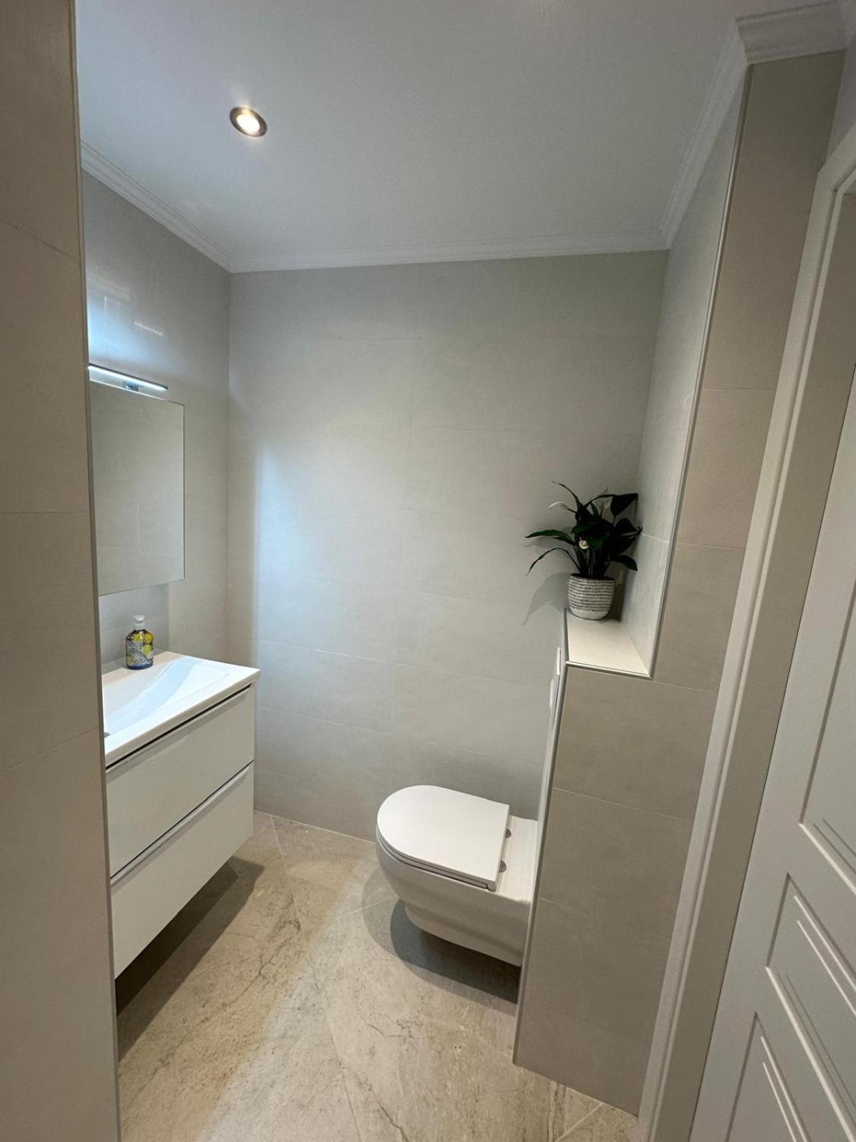 Extraordinaire Grand Studio Au Centre 6 Minutes A Pied De La Plage Et L'Hotel Negresco Νίκαια Εξωτερικό φωτογραφία