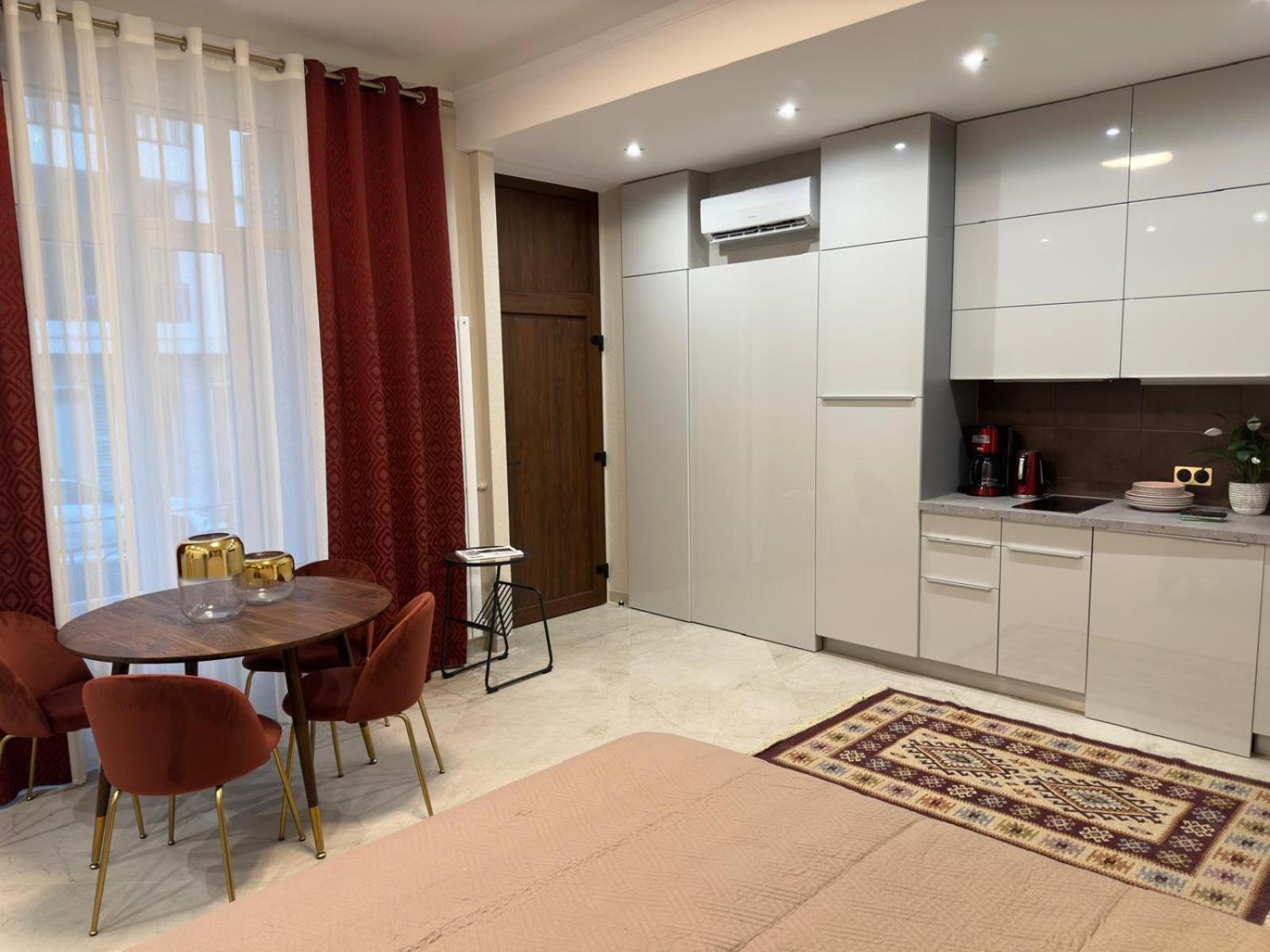 Extraordinaire Grand Studio Au Centre 6 Minutes A Pied De La Plage Et L'Hotel Negresco Νίκαια Εξωτερικό φωτογραφία